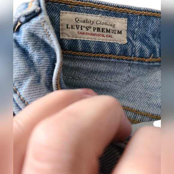 LEVI'S PREMIUM | WEDGIE STRAIGHT RAW HEM JEANS | SIZE 25 - Picture 6 of 14